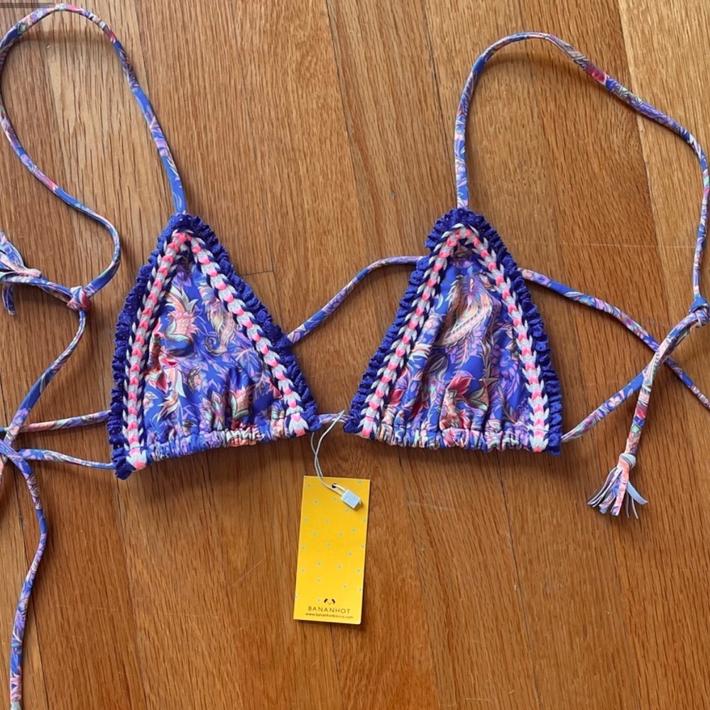 BNWT Bananhot Spring Bikini Top size Small - Picture 3 of 6